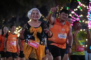 BIB: 26916, 24263, 27215
                            <button type="button" onclick="openModal(21501037)" class="btn btn-primary btn-sm float-right btn-popup" data-toggle="modal" data-target=".modal-high-quality">
                        <i class="fas fa-shopping-cart"></i> Add to Cart
                    </button>
                                            <button type="button" onclick="isThisMe(21501037, true)" class="btn btn-success btn-sm float-right btn-popup btn-isme hidden" data-toggle="tooltip" data-placement="bottom" title="นี่คือรูปของคุณใช่ไหม คลิกที่นี่เพื่อเอาเข้าอัลบั้ม">
                        <i class="fas fa-plus"></i> Add to album
                    </button>
                    <button type="button" onclick="isThisMe(21501037, false)" class="btn btn-warning btn-sm float-right btn-popup btn-isnotme hidden">
                        <i class="fas fa-ban"></i> Remove from album
                    </button>